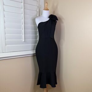 🖤 Chic One-Shoulder Black Dress